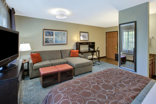 Images Staybridge Suites Louisville-East by IHG