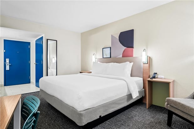 Images Spark by Hilton Orlando near Universal