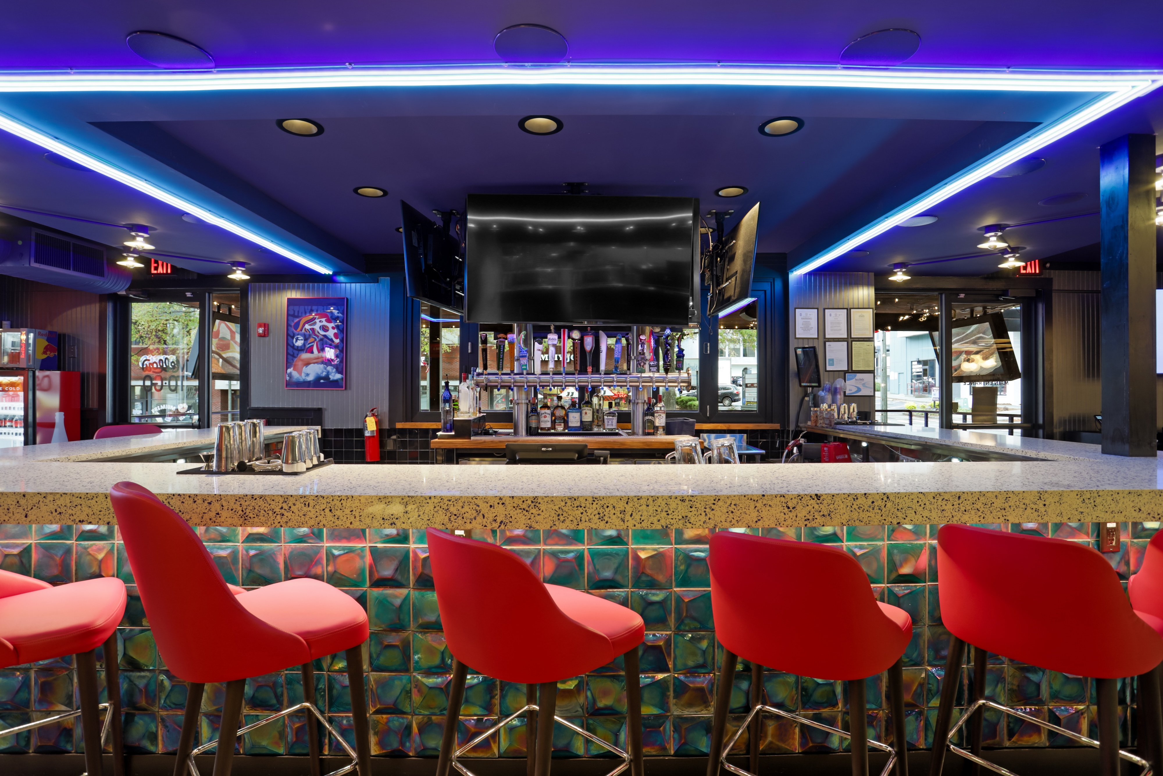 mellow mushroom decatur bar