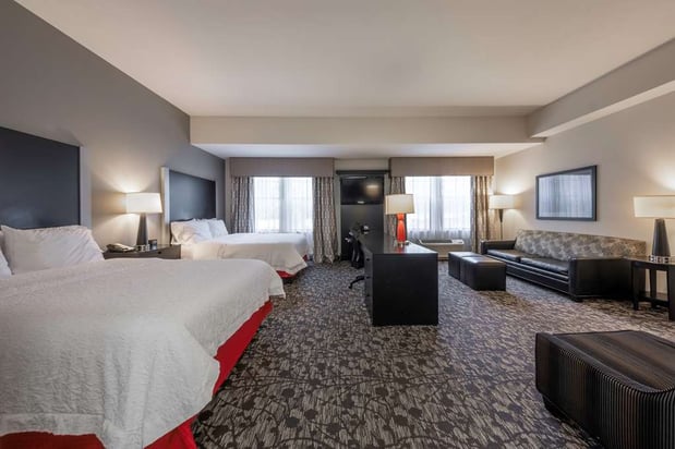 Images Hampton Inn & Suites DuPont
