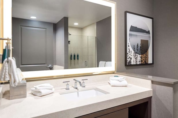 Images Hilton Promenade at Branson Landing