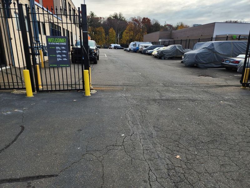 Images Extra Space Storage