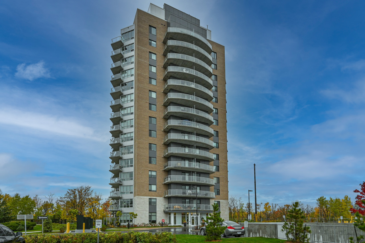 Images Leif Olson - Ottawa Real Estate Agent - Hamre Team RE/MAX Affiliates