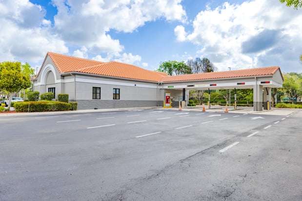 Images Wells Fargo Bank