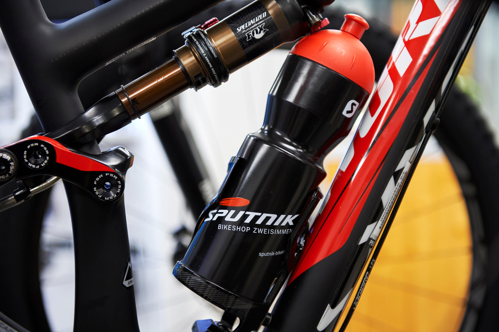 Sputnik Bikeshop Zweisimmen Lenk, Oberriedstrasse 5 in Lenk