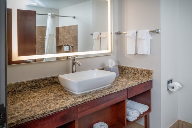 Images Holiday Inn Express & Suites Charleston NW - Cross Lanes by IHG