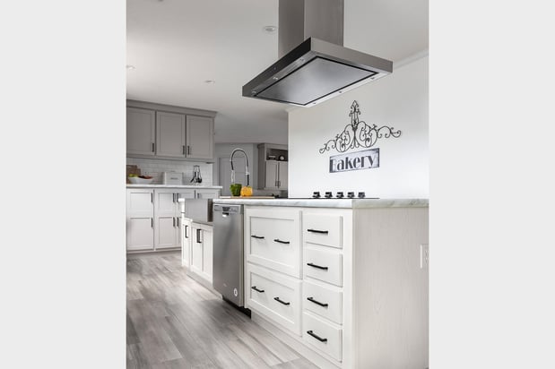 Images Flummerfelt Homes & Storage