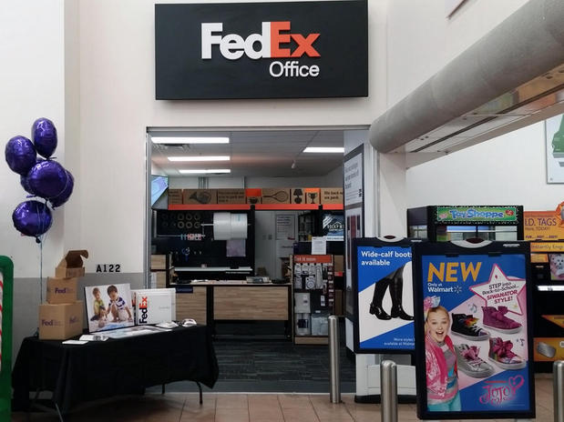 Images FedEx Office Print & Ship Center