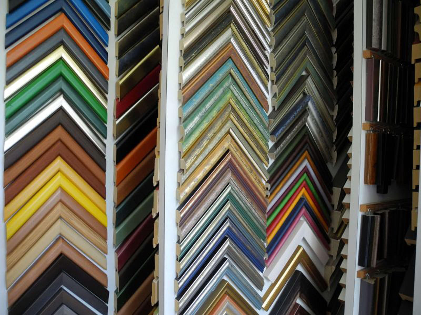 Freuler Papeterie, Buchbinderei - Einrahmungen, Poststrasse 2 in Niederurnen