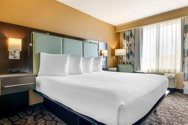 Images Best Western Plus Oceanside Palms