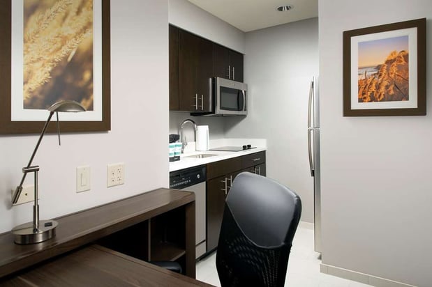 Images Homewood Suites by Hilton Kansas City Speedway