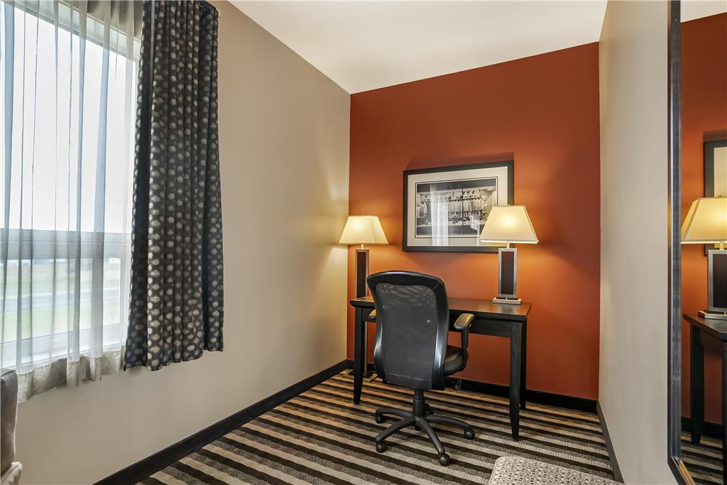 Images Best Western Blairmore