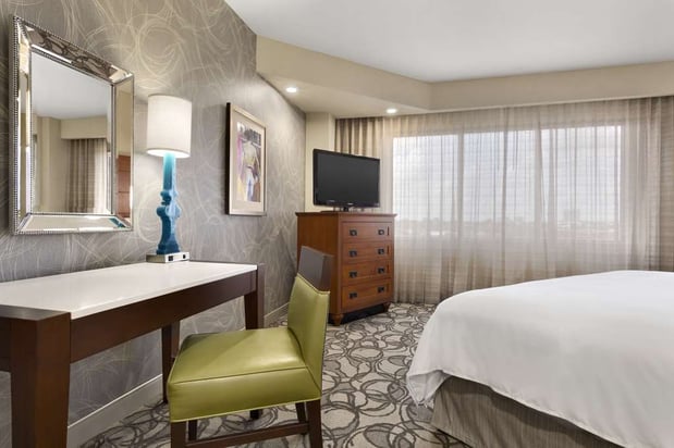 Images Embassy Suites by Hilton San Antonio Airport