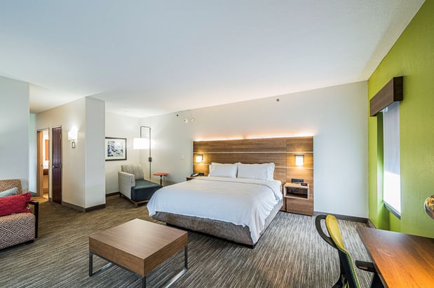 Images Holiday Inn Express & Suites Franklin by IHG