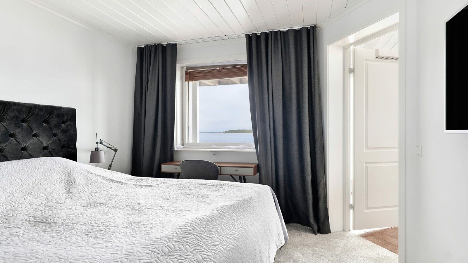 Fotos de Guestly Homes - Luxury Beachfront villa near Pite seaside resort