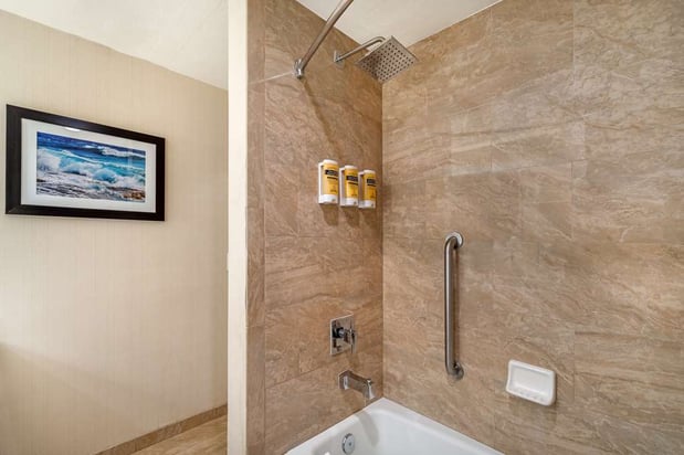 Images Best Western Plus Carpinteria Inn