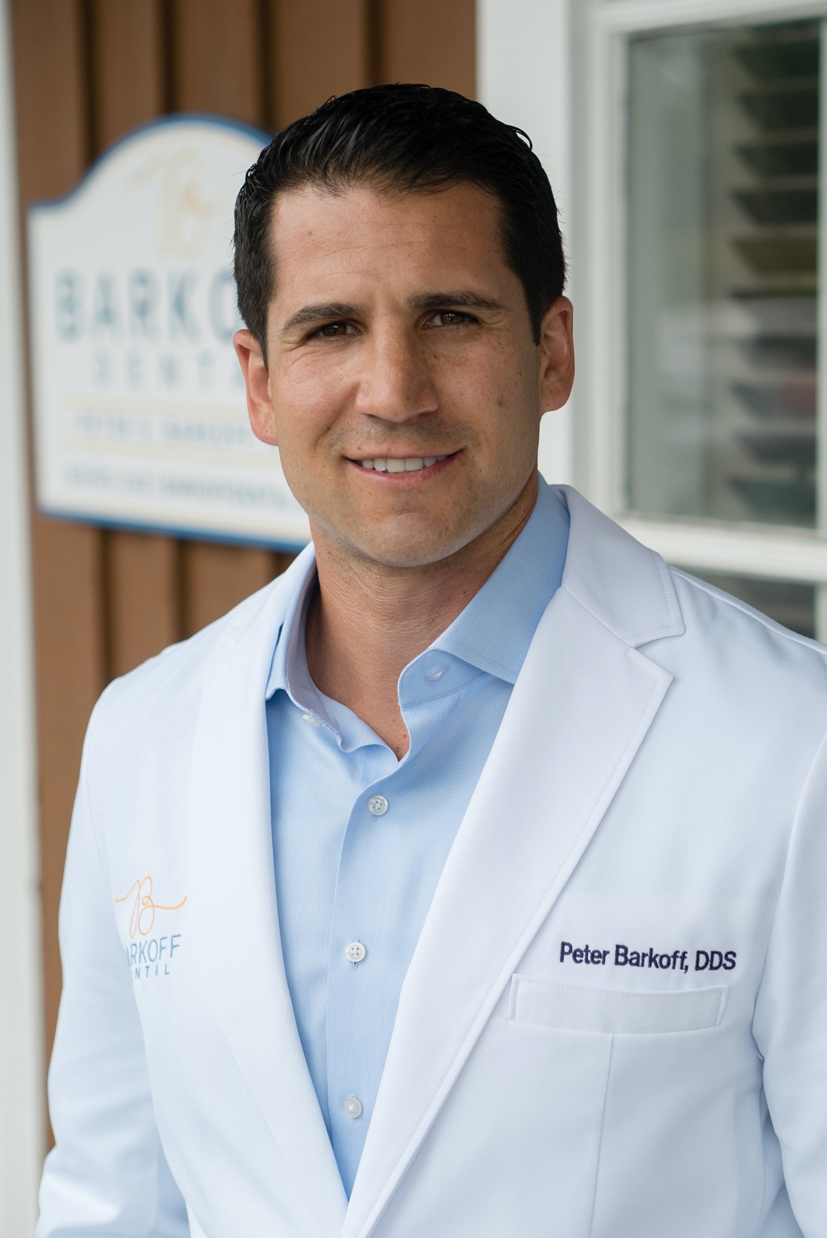 Dr. Peter Barkoff and his team at Barkoff Dental utilize the industry’s most innovative technology to provide highly precise and effective dental care in a comfortable, state-of-the-art environment.  Working with cutting-edge systems such as Cerec, many procedures can be completed in just one office visit. Barkoff Dental offers an unparalleled patient experience throughout all phases of dental services, including: Dental Implants, Cosmetic Dentistry such as veneers, Invisalign, Restorative Dentistry, Endodontics, Periodontal Treatments, Pediatric Dentistry, and Teeth Whitening.