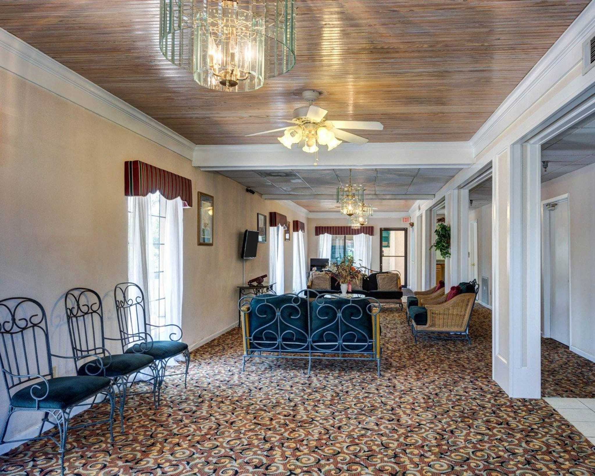 Rodeway Inn & Suites Hotels Grenada Mississippi