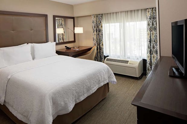 Images Hampton Inn Louisville Downtown