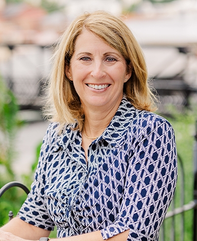Katherine E Crow - Private Wealth Advisor, Ameriprise Financial Services, LLC