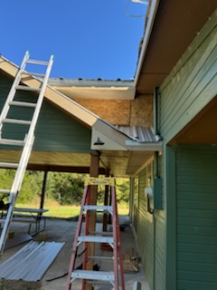 Anderson Roofing Image