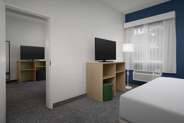 Images Spark by Hilton Miami Doral