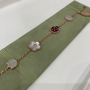 Images KOMEHYO（コメ兵）買取センター姫路みゆき通り