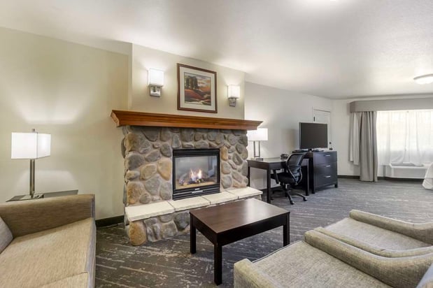 Images Best Western Plus Edmonds Harbor Inn
