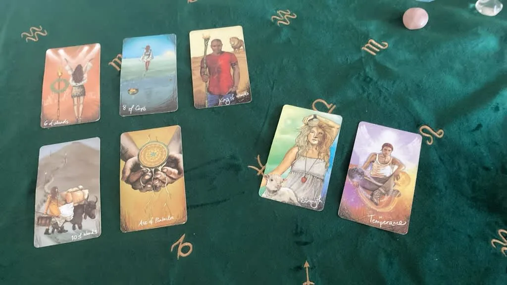 Images Emerald Empress Tarot 444