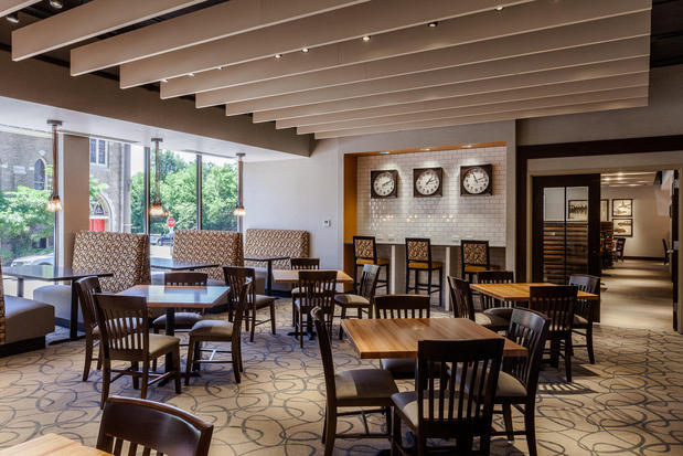 Images Holiday Inn Chicago North-Evanston by IHG