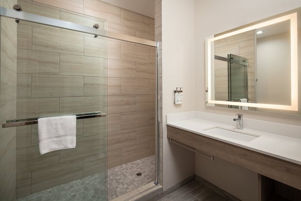 Images Holiday Inn Express & Suites Ventura Harbor by IHG