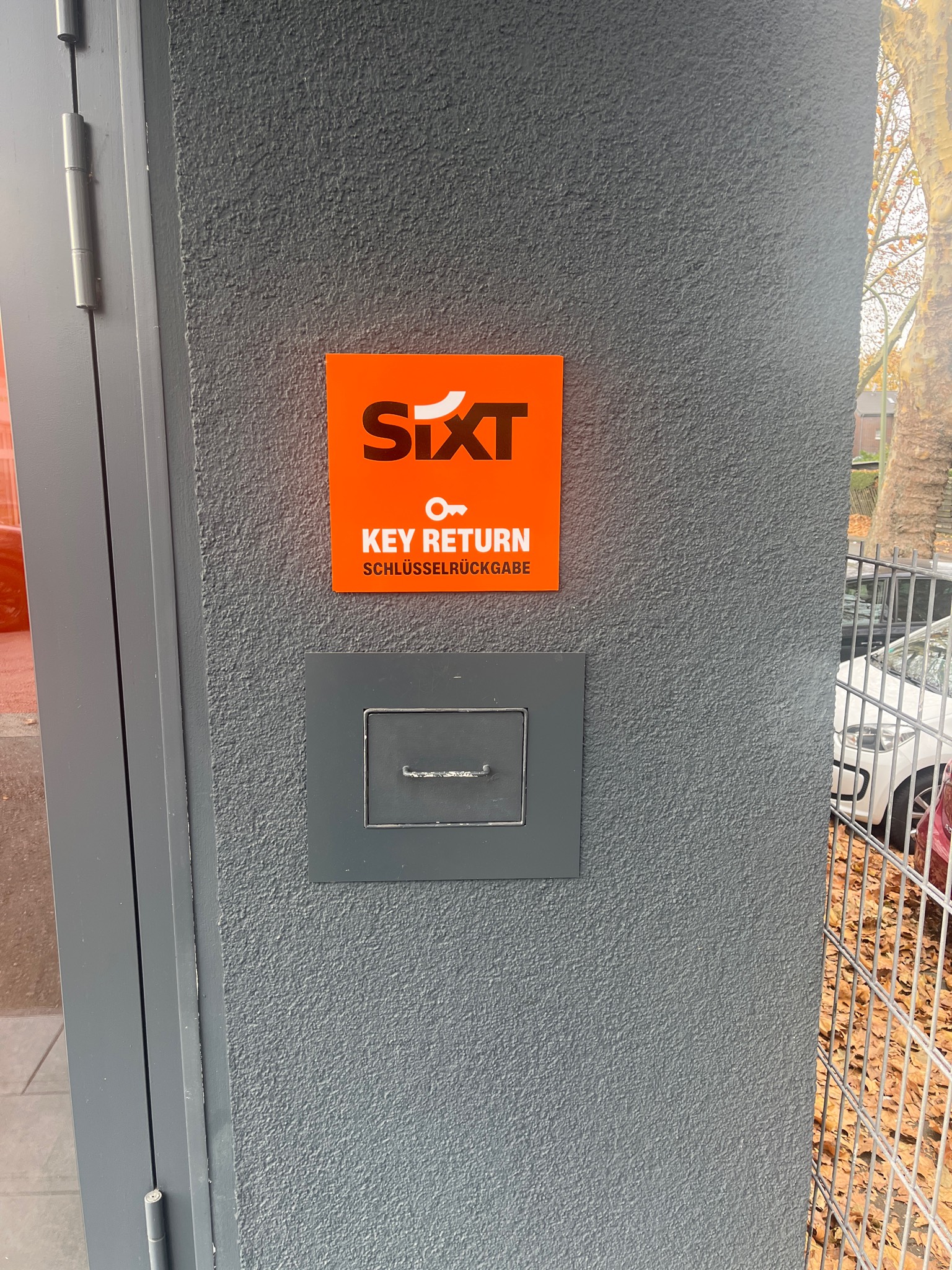 SIXT Autovermietung Duisburg, Paul-Esch-Strasse 57 in Duisburg