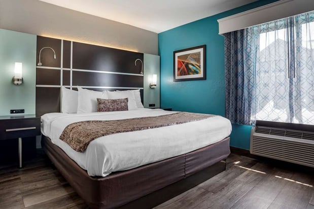 Images Best Western Carlton Suites