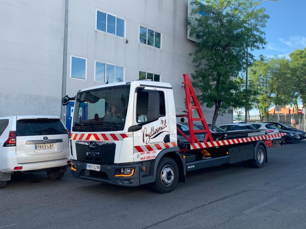 Images Grúas Bellamiel