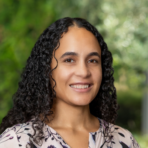 Dr Tracy L. White