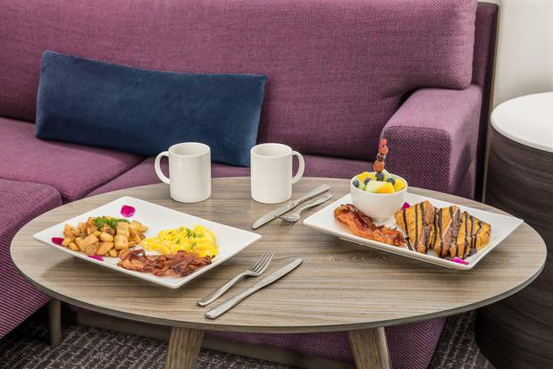 Images Crowne Plaza Orlando - Lake Buena Vista by IHG
