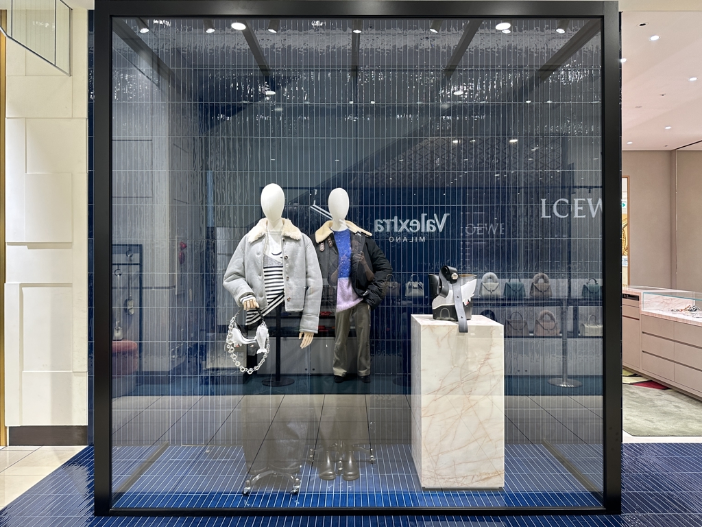 Images LOEWE 岩田屋本店