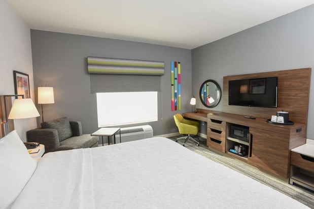 Images Hampton Inn & Suites Cincinnati Liberty Township