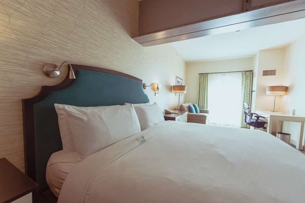 Images Hotel Skyler Syracuse, Tapestry Collection by Hilton