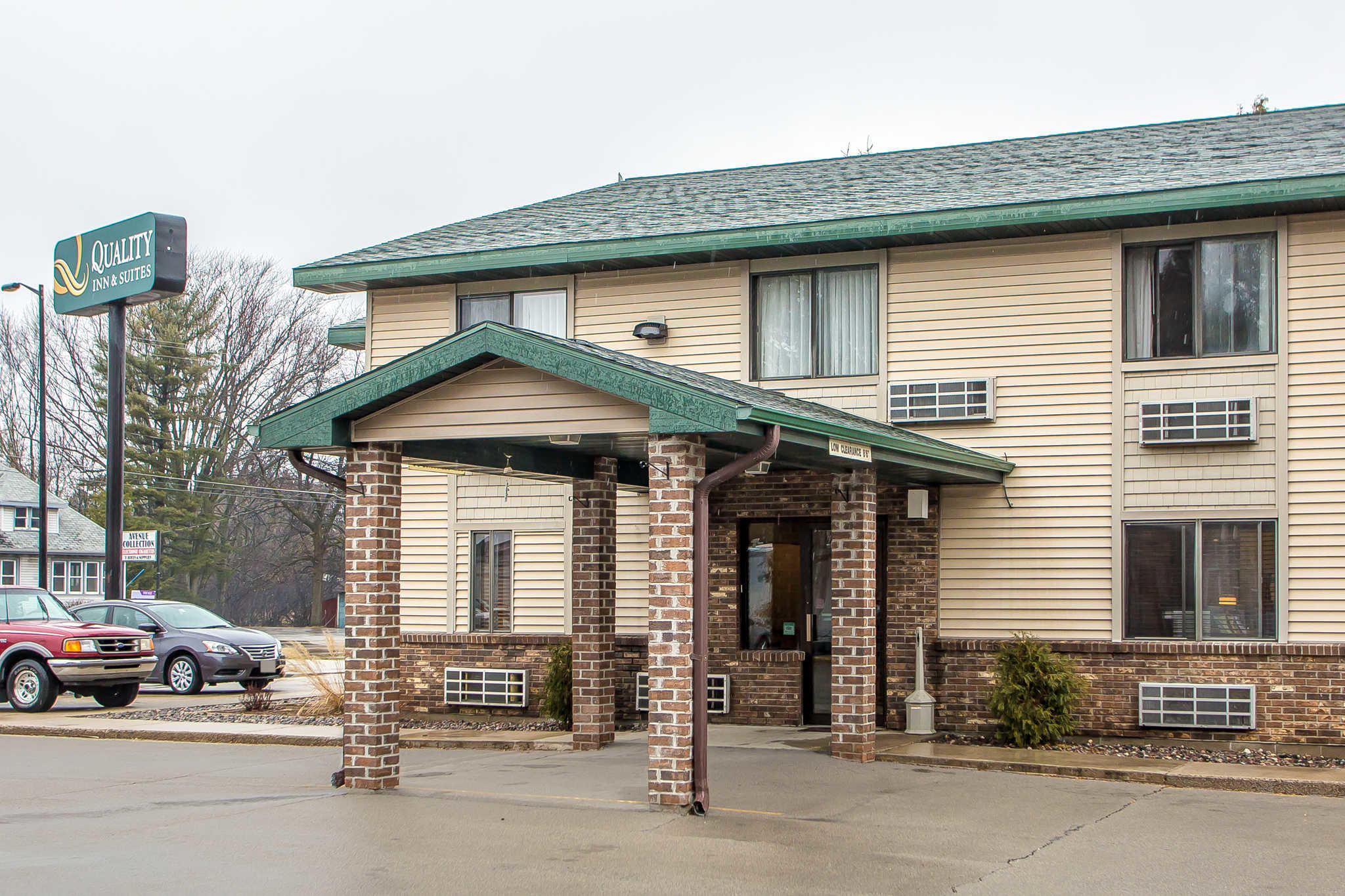 Quality Inn Marinette Wi Painting And Cocktails Denver