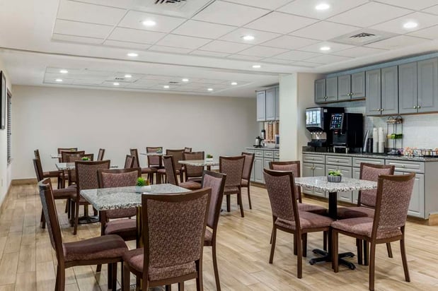 Images Best Western Plus New England Inn & Suites