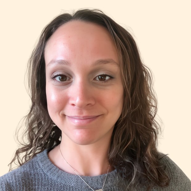 Images Nicole Caplin, Counselor