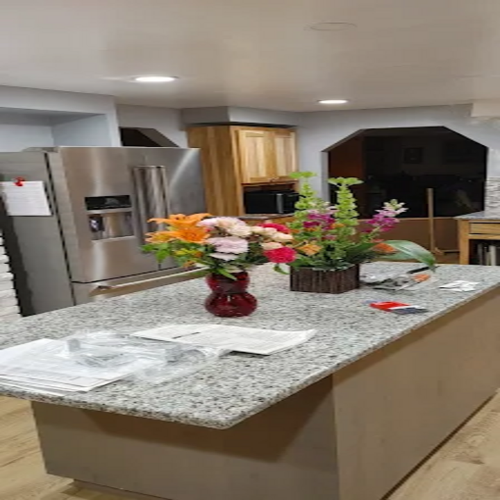 Images Gresham Door & Cabinet