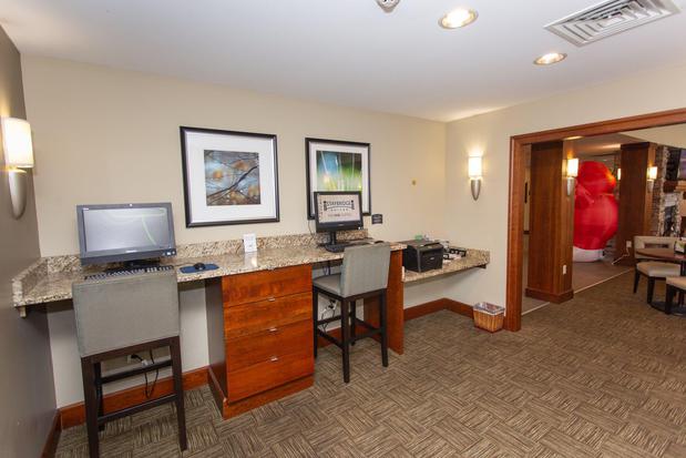 Images Staybridge Suites Bowling Green, an IHG Hotel