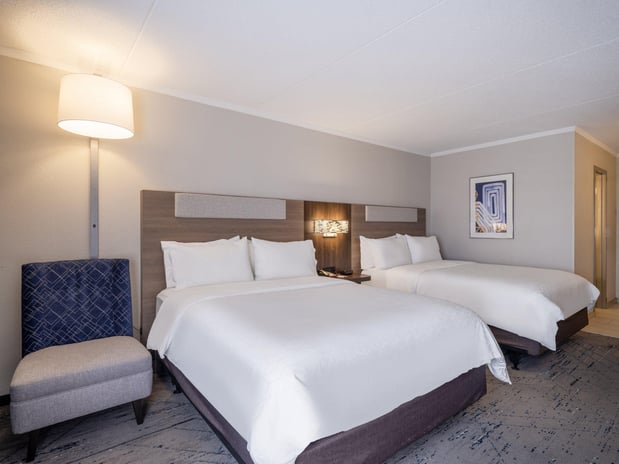 Images Holiday Inn Express & Suites Greensboro-(I-40 @ Wendover) by IHG