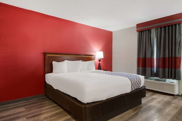 Images SureStay Plus by Best Western San Antonio North