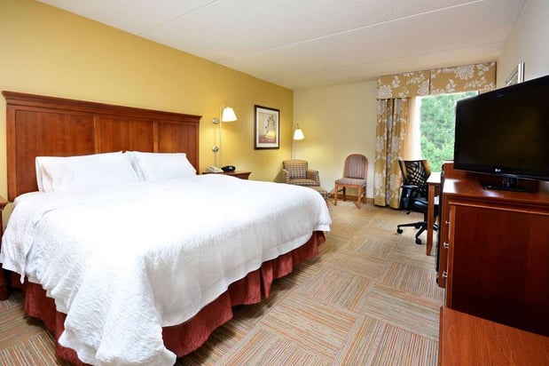 Images Hampton Inn Raleigh-Capital Blvd. North