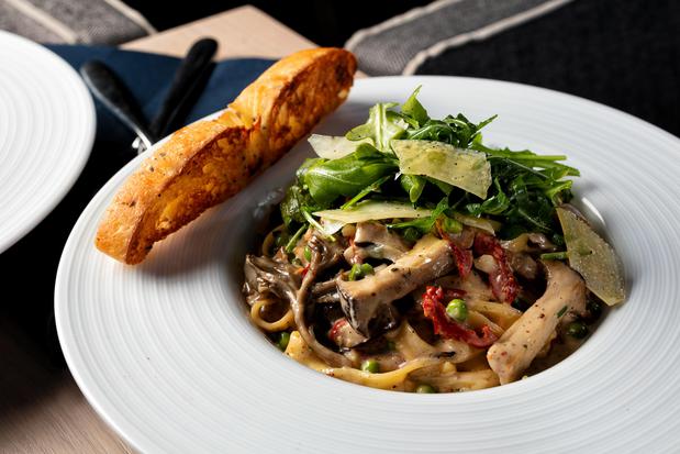 Images Drift Kitchen & Bar - Lido Beach Resort