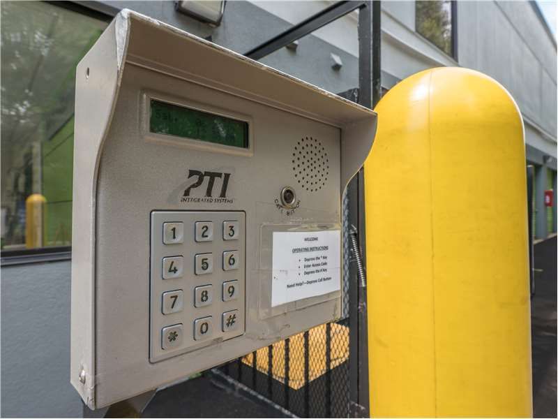 Keypad - Extra Space Storage at 2820 Hollywood Rd, Falls Church, VA 22043