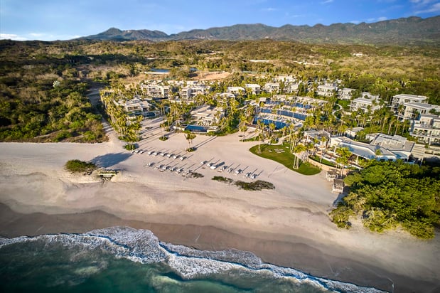 Images Auberge Collection